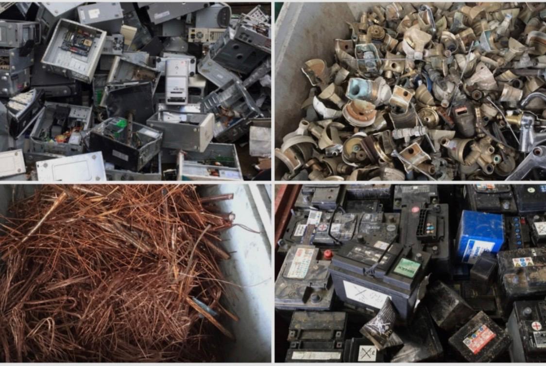 Câbles de cuivre, batteries et matériel électronique récupérés